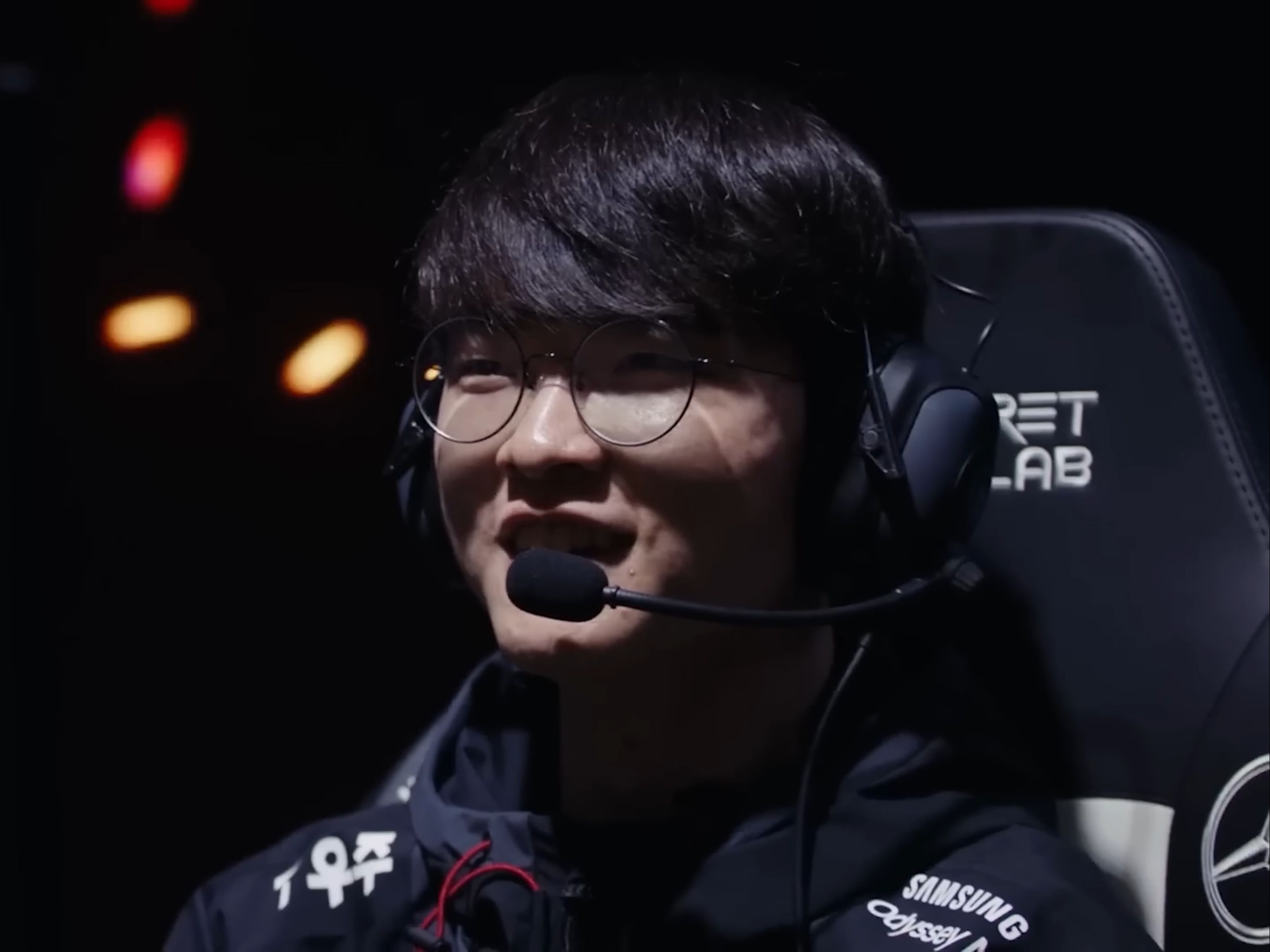 里程碑：Rookie达成LPL 900出场成就！