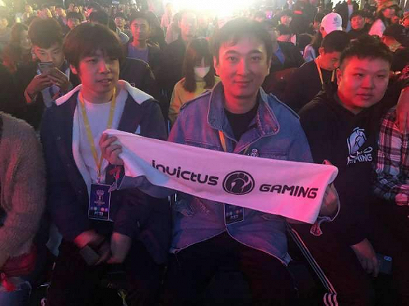 恭喜Yagao夺得年度最佳中单：你值得一切褒奖